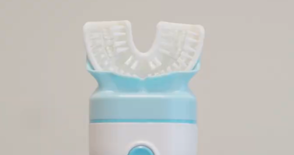 An inside look at how the Willo automatic toothbrush works, demonstrating the patented technology that pumps water and liquid toothpaste directly into the OptiClean brush head to automate the dentist-recommended back-and-forth brushing motion.
